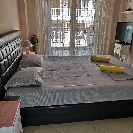 Brick Apartment Nea Peramos  Ngoại thất bức ảnh