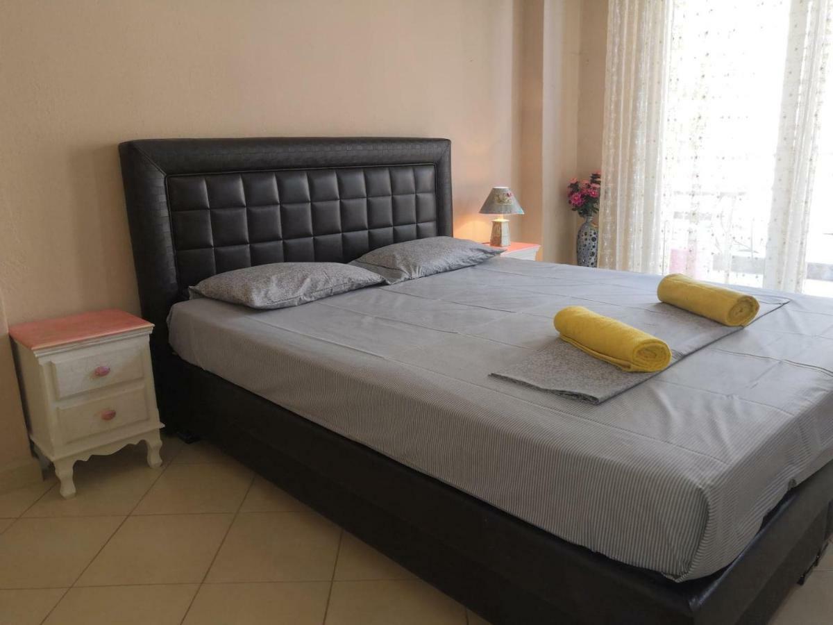 Brick Apartment Nea Peramos  Ngoại thất bức ảnh