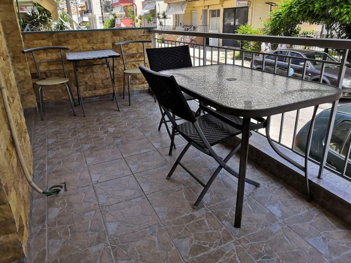 Brick Apartment Nea Peramos  Ngoại thất bức ảnh